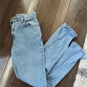 Vintage Levi’s jeans 550 taper leg 8